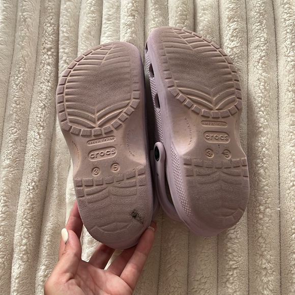 PURPLE CROCS - Picture 3 of 5